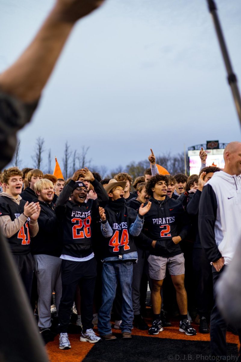 Live on the TODAY Show the Pirates Football team cheers for the camera 