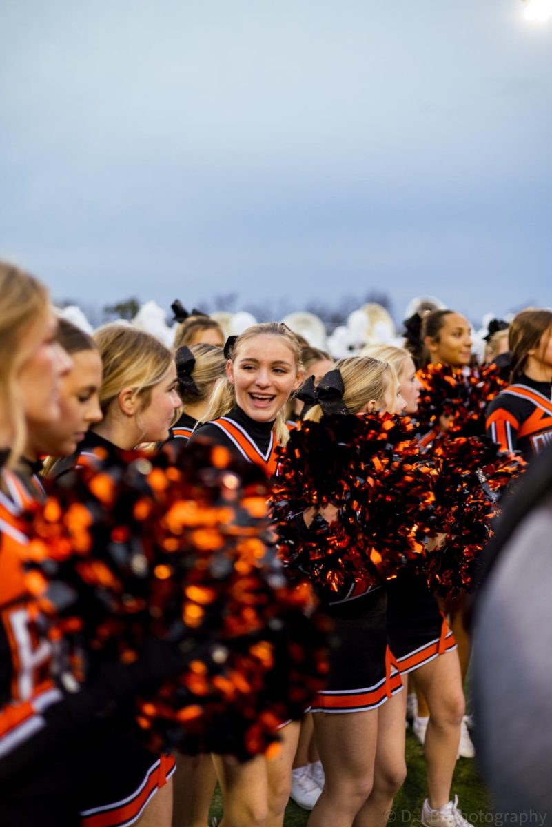 Cheerleaders shake their poms for the TODAY Show 