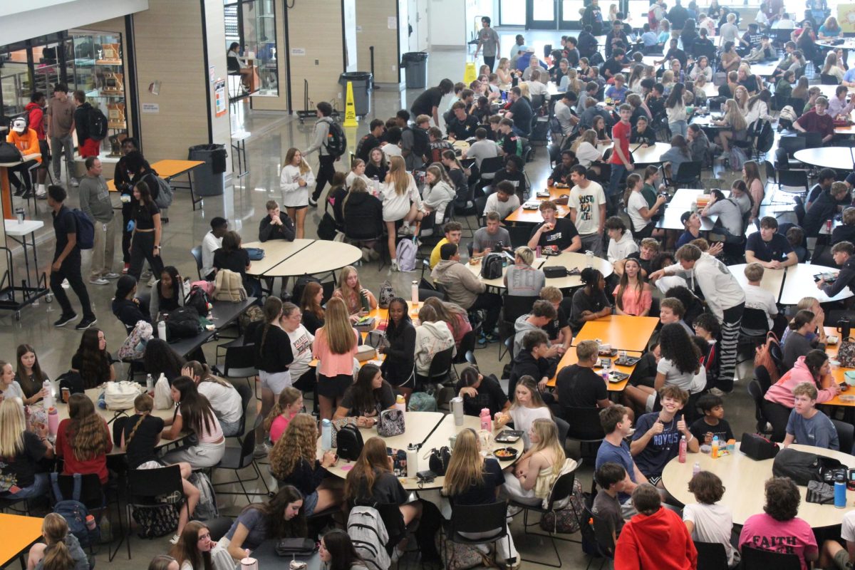 Students pack in to A Lunch